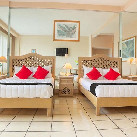 Capital O Hotel Villa Monini ปวยบลา ภายนอก รูปภาพ